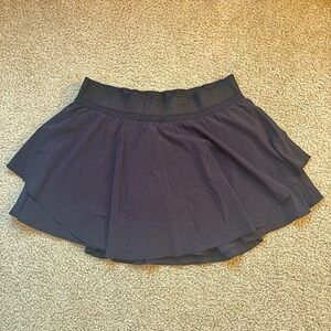 Lululemon Court Rival High Rise Skirt Size 8 Black